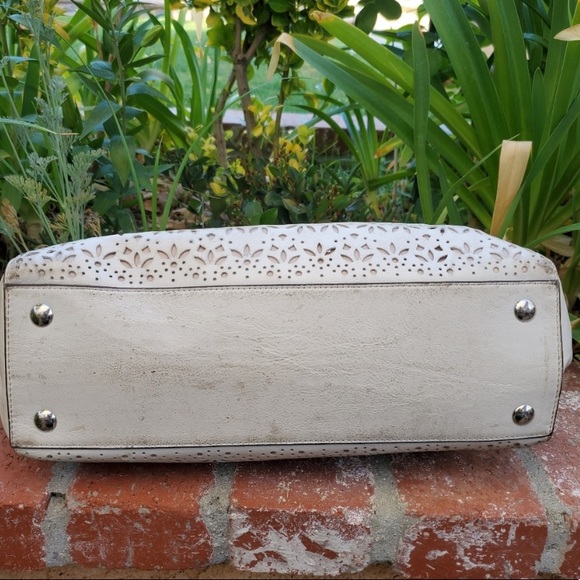 Coach Taylor Eyelet Large Tote/Great Spring-Summer Bag! - Picture 2 of 10